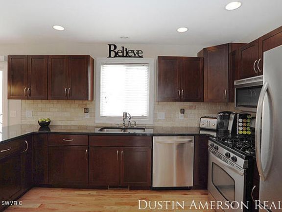 3rd image of 4075 Brampton Ct NW