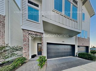 6385 Paddington Bend Dr, Houston, TX 77008