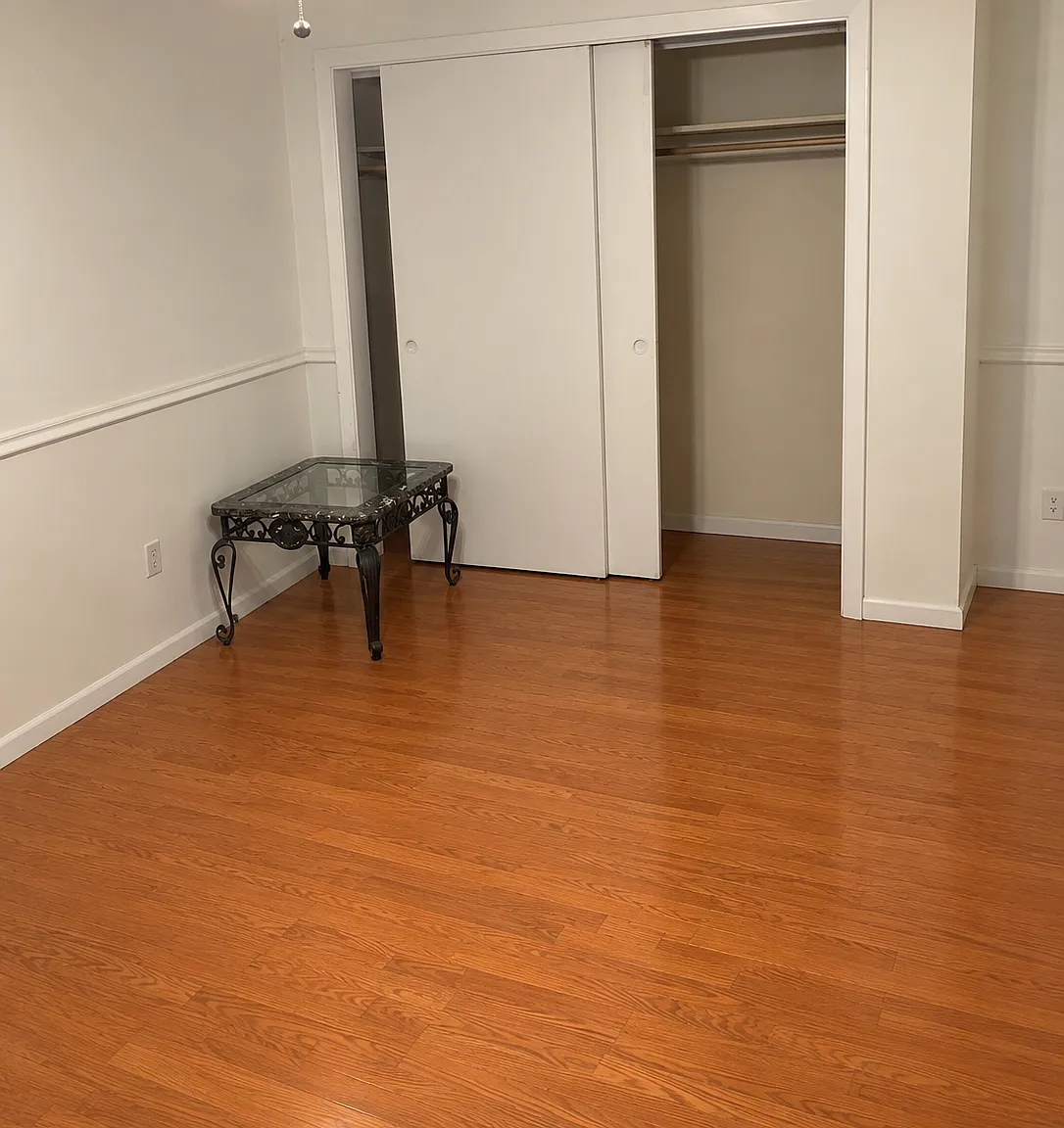 4 bed, 1583 sqft, $1,950 — Photo 4