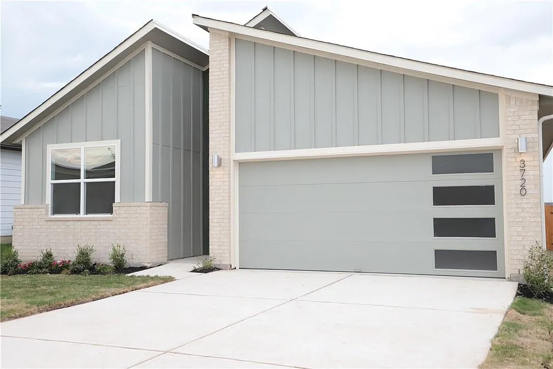 Building Photo - 3720 Niddry Dr
