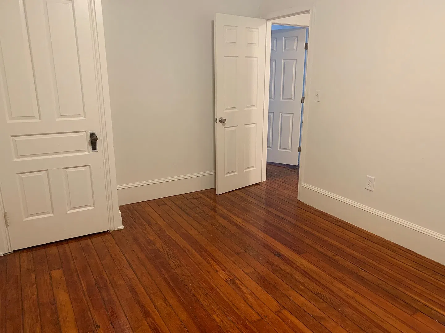 220 E Philadelphia St — Photo 2