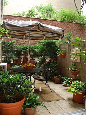 Sold by Sotheby's International Realty | media 4