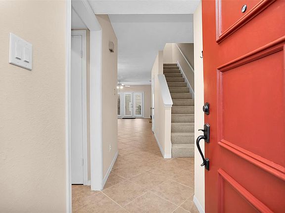 5th image of 938 Memorial Village Dr #39