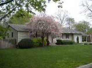 243 4th Ave, Saint James, NY 11780