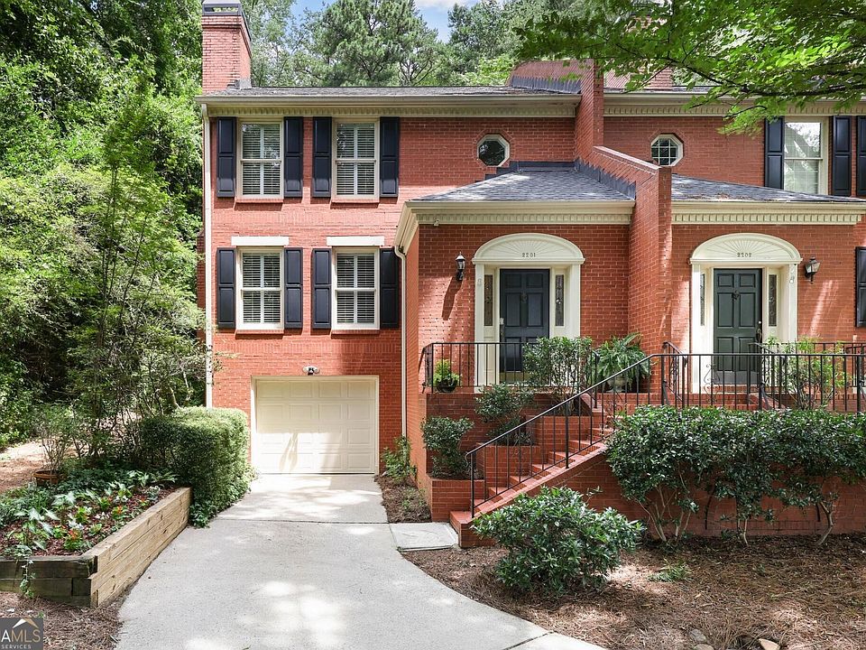 1st image of 2201 Defoors Mill Dr NW