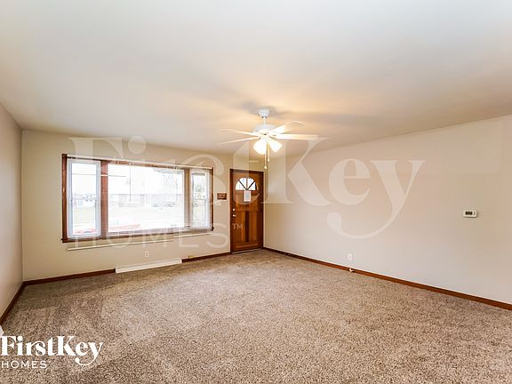 4th image of 5909 Nash Ln