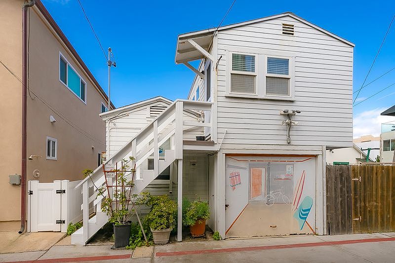 1st image of 731 Zanzibar Ct #B