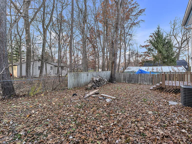 8165 Leonard Dr — Photo 51