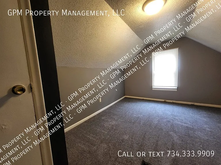 15129 McGuire St — Photo 8
