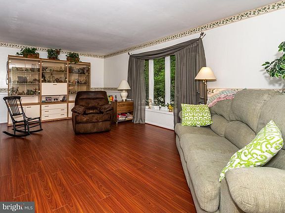 4th image of 2436 Kirkwood Pike