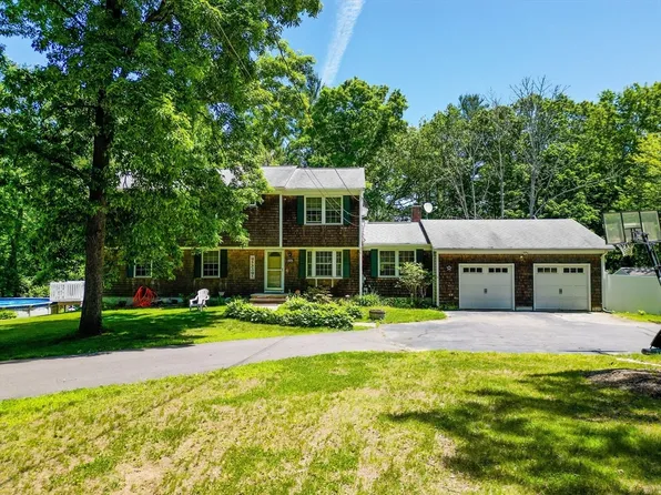 121 Plain St, Rehoboth, MA 02769