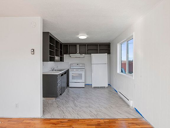 4th image of 1025/1033 NE Avery St