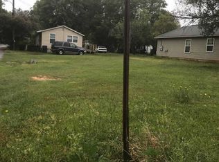 711 Walcott St, Perry, GA 31069