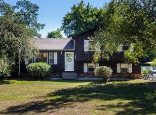 788 N West St, Feeding Hills, MA 01030