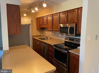 5800 Torington Dr #836, Springfield, VA 22152