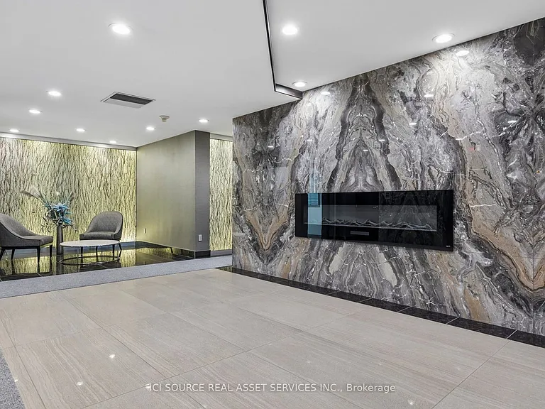 7601 Bathurst St #1003 — Photo 3