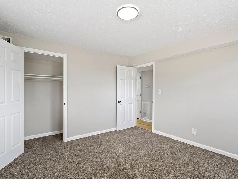 The Vistas Apartment Homes — Photo 23