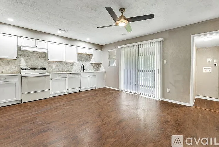 2 bed, 1.0 bath, 750 sqft, $1,050 — Photo 3