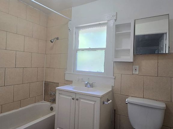 5th image of 3620 N Potter St #C