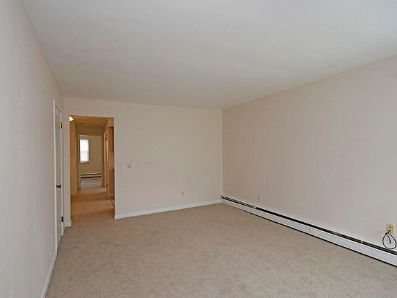 2nd image of 508 Garfield Ave APT 1