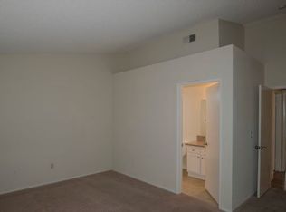2435 W Buena Vista Dr, Rialto, CA 92377