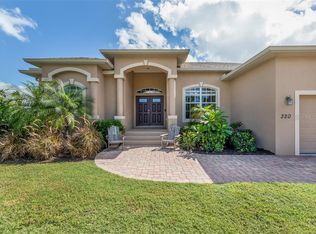 320 Channel Ln, Nokomis, FL 34275