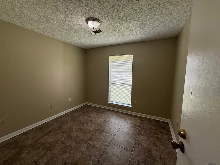 3756 Karen Dr — Photo 8
