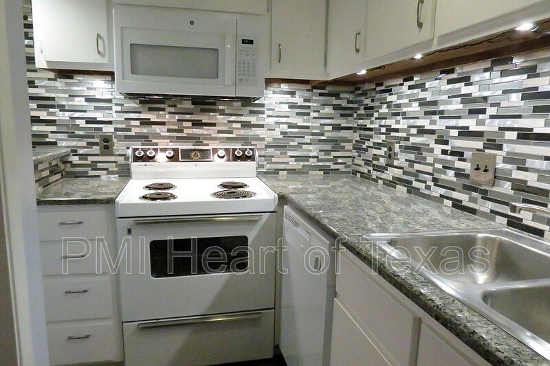1st image of 3000 Guadalupe St APT 205