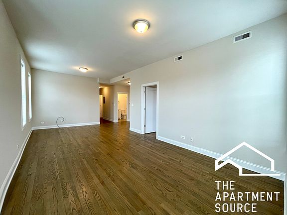 5th image of 1266 N Greenview Ave #Ch