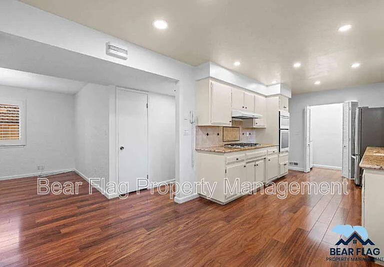7919 Ridgemont Dr — Photo 16