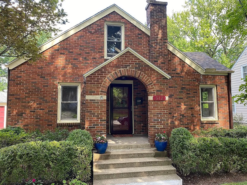 512 S Chicago Ave photo 1
