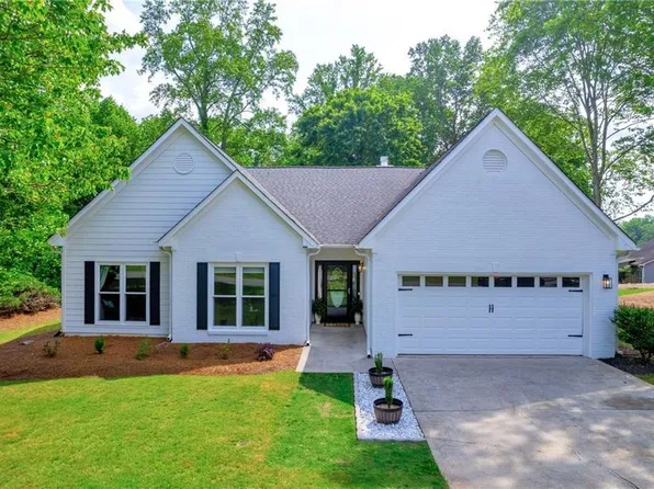1525 Keystone Dr, Suwanee, GA 30024