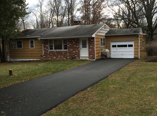 3 Batt Ln, Campbell Hall, NY 10916