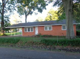 213 Ortego St, Ville Platte, LA 70586