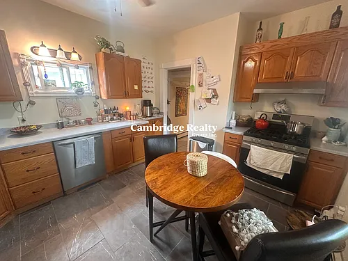 23 Berkeley St #1B Photo 1