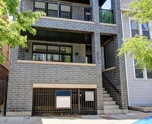 1st image of 2438 N Western Ave #1