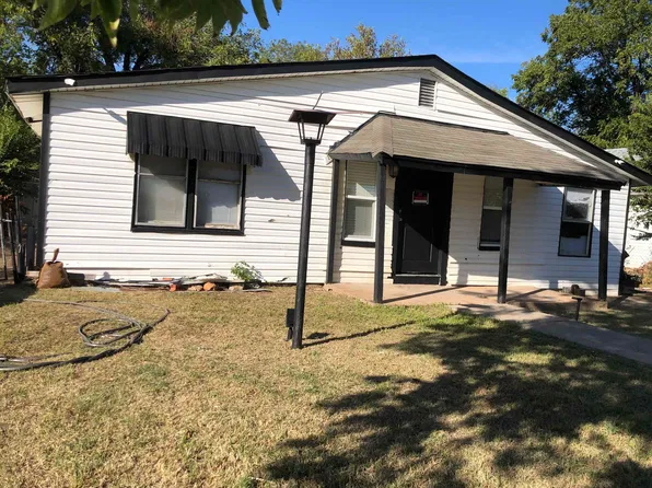 1211 SW J Ave, Lawton, OK 73501