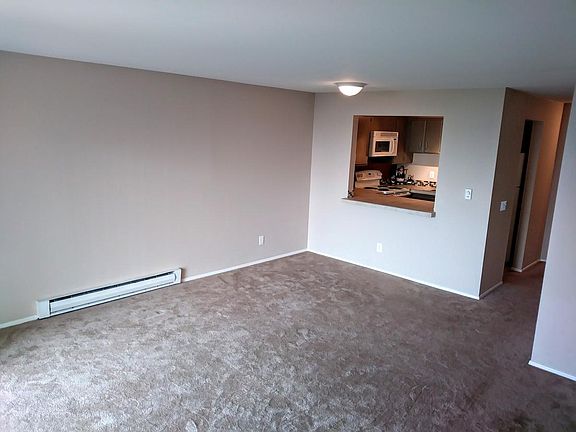 2nd image of 20 10th Ave S APT 2