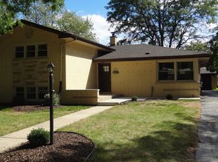 1363 Willow Rd, Homewood, IL 60430