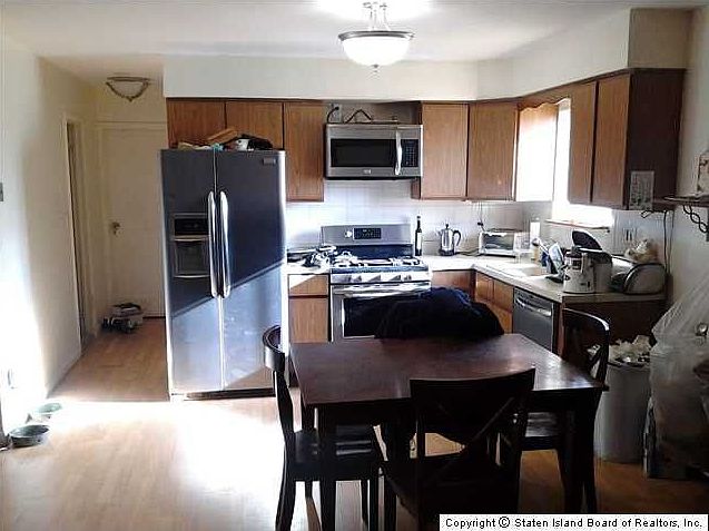 2nd image of 31 Russell St #A