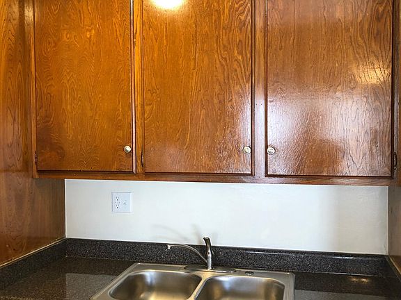 5th image of 12726 Pacific Ave #9
