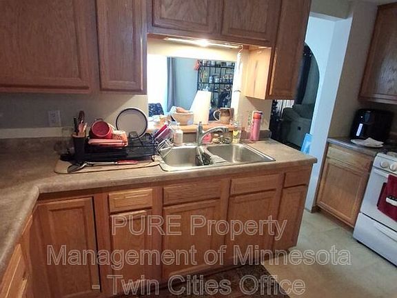 5th image of 894 21st Ave SE