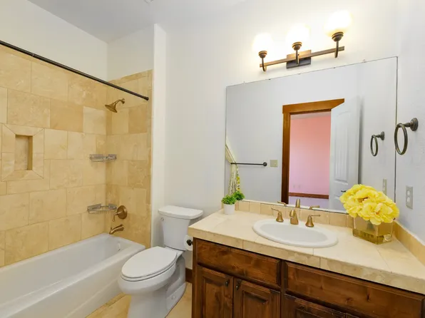 2802 Lohmans Ford Rd #2, Leander, TX 78645