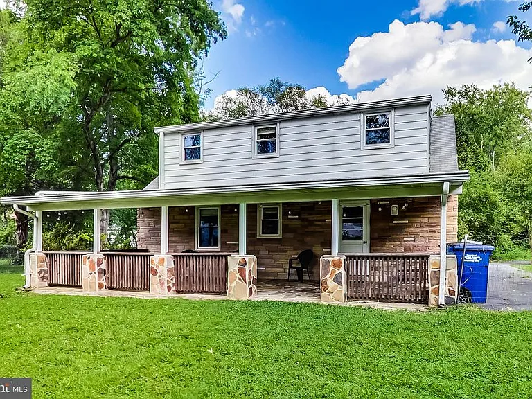 6641 Barrett Rd — Photo 37