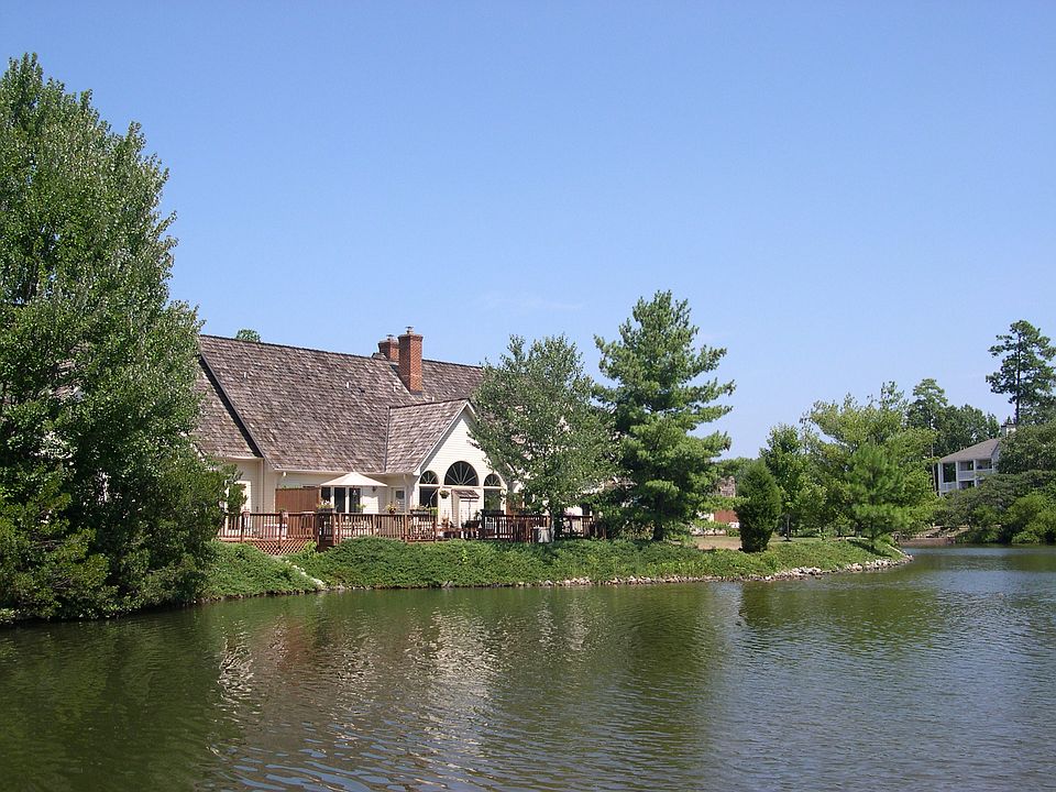1st image of 3142 Lake Terrace Ct