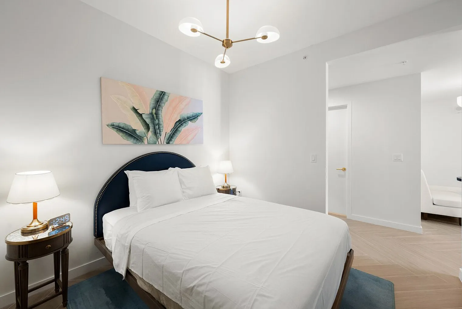 1 bed, 1.0 bath, $5,596 — Photo 4