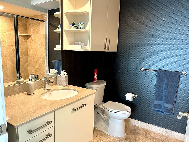 1350 Main St #1210 — Photo 20