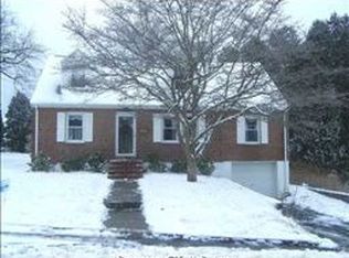 68 Woodlawn Rd, New London, CT 06320