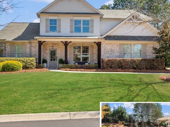 9085 Maple Run Trl, Gainesville, GA 30506