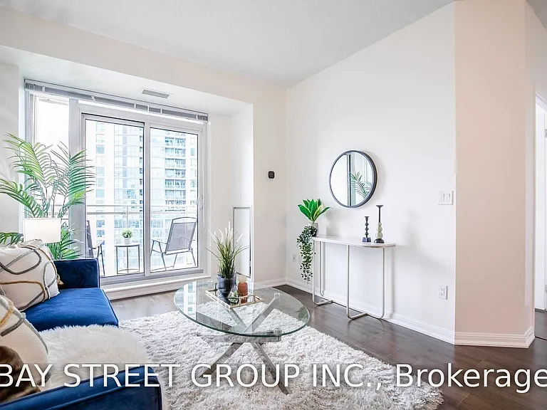 628 Fleet St #1801 — Photo 15